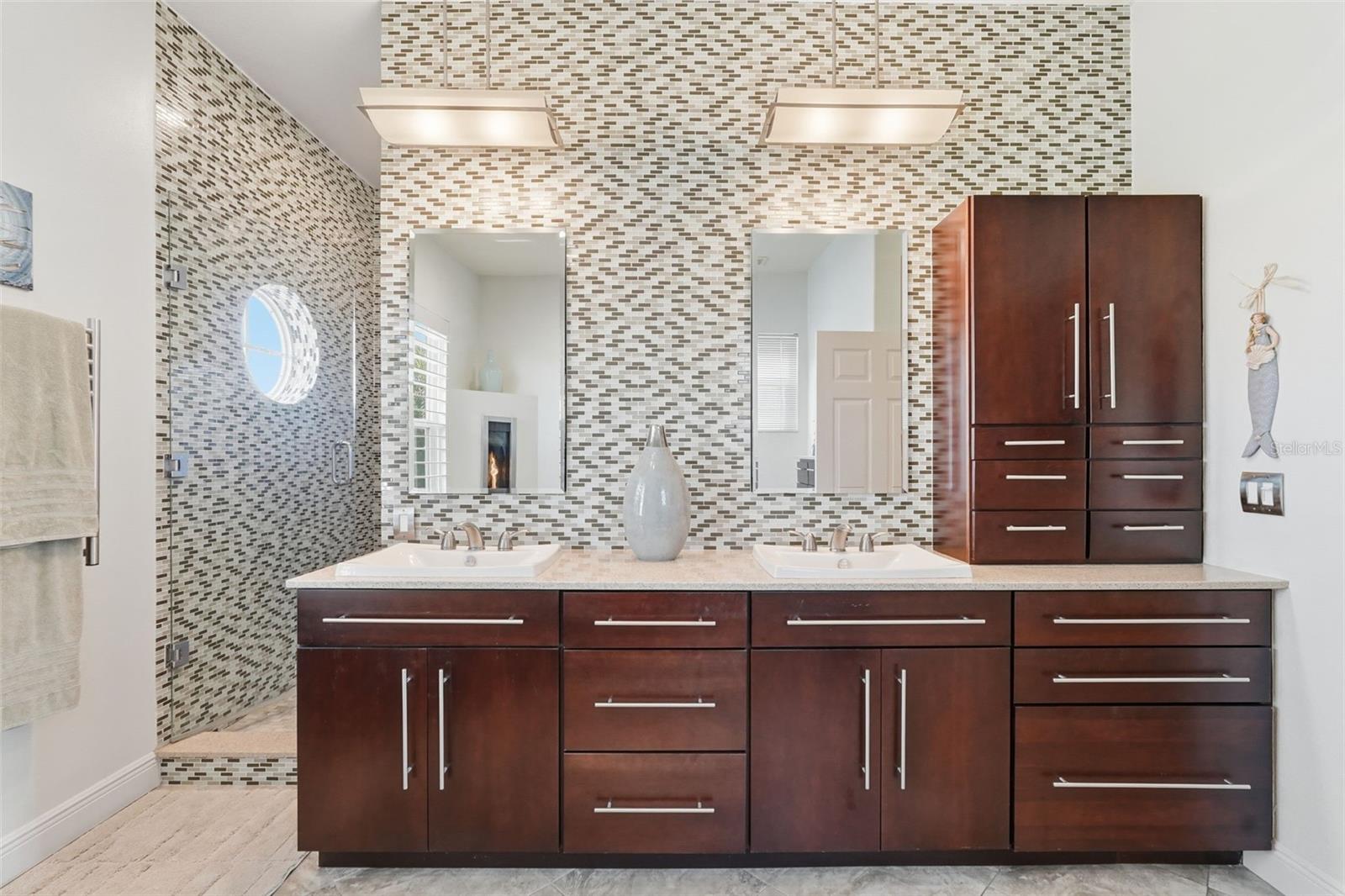 Image 30 of 60 For 401 Harbor Drive