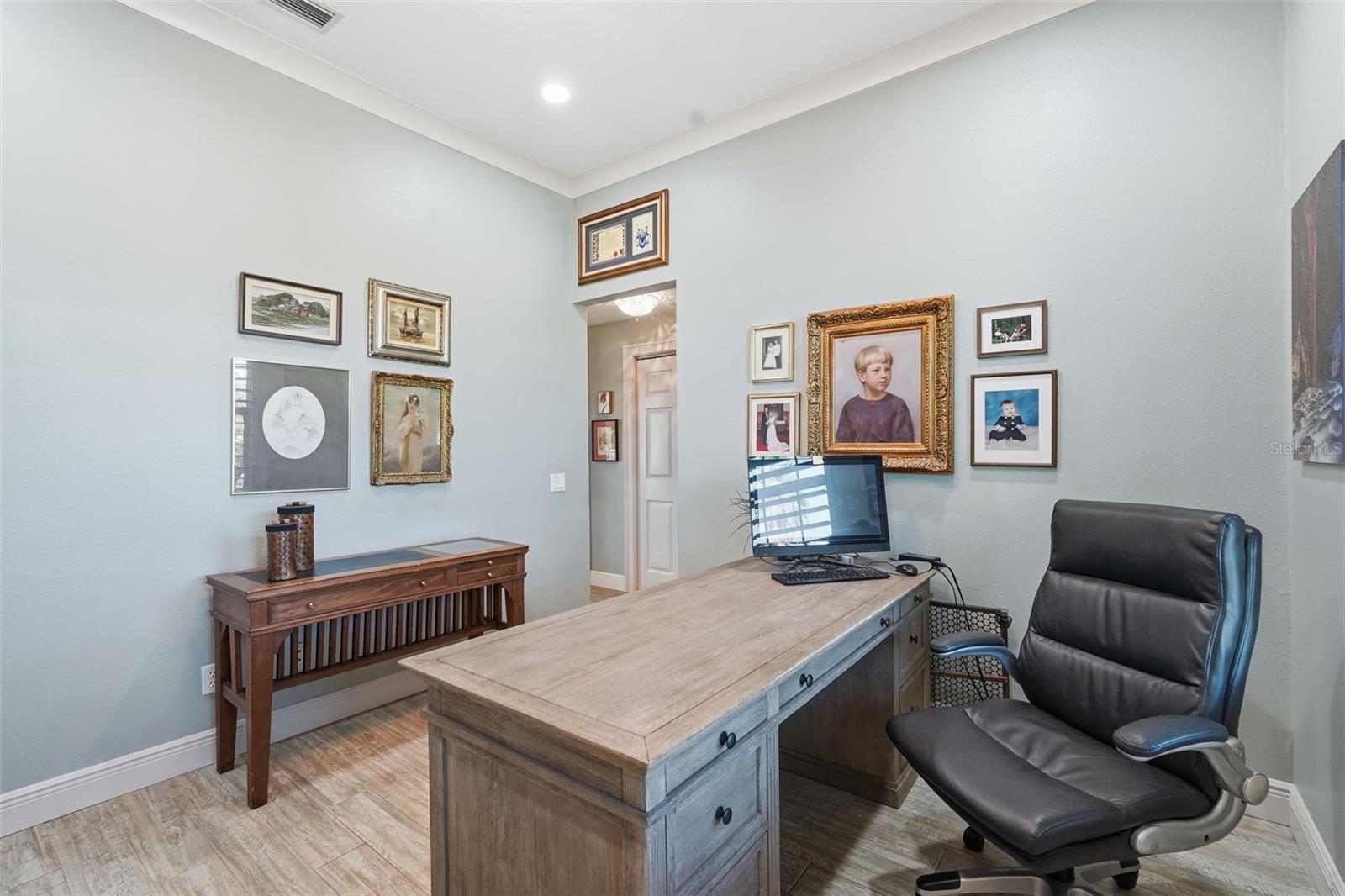 Image 33 of 60 For 401 Harbor Drive