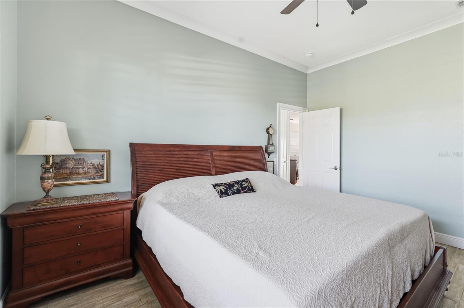 Image 36 of 60 For 401 Harbor Drive