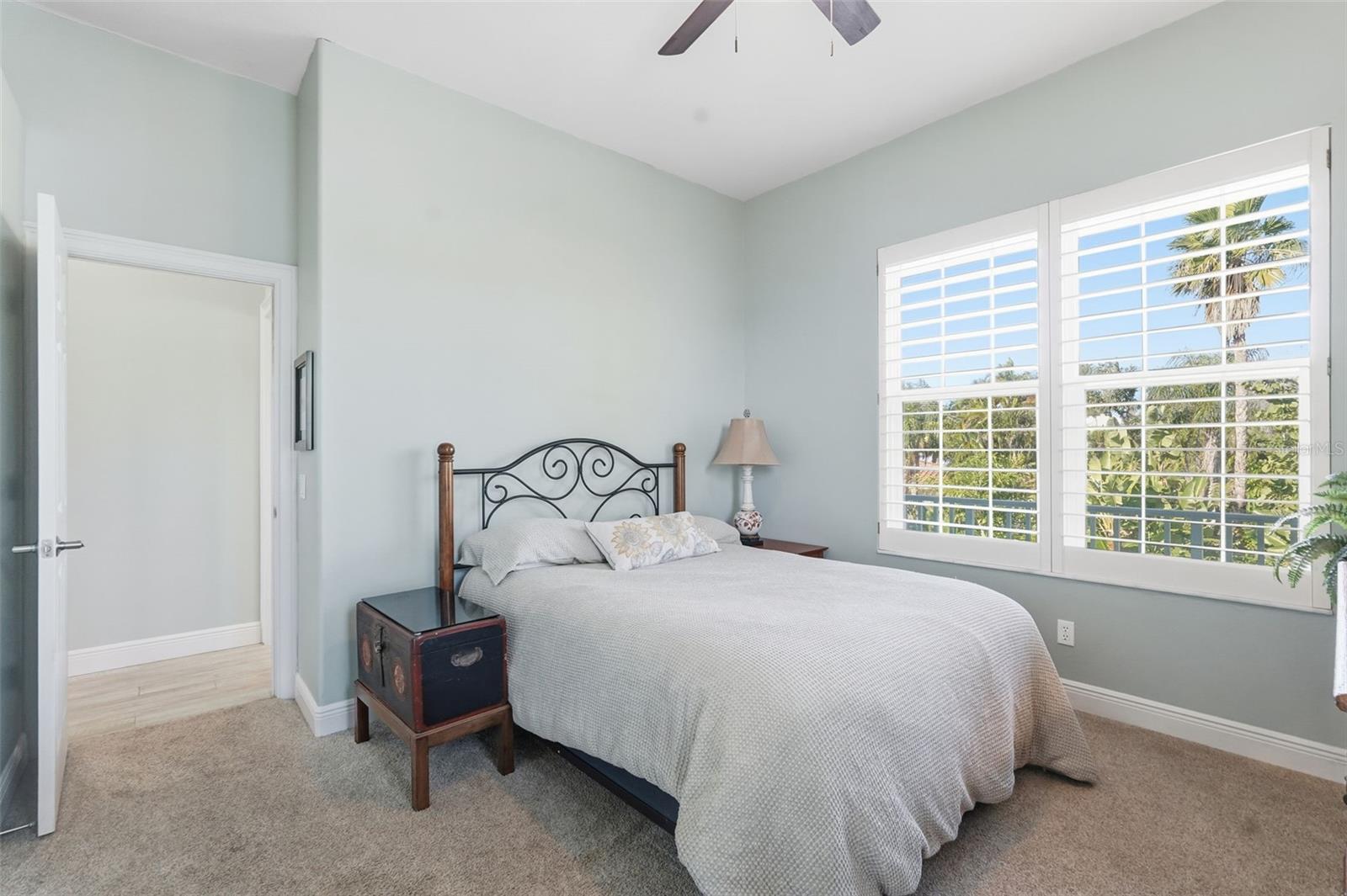 Image 39 of 60 For 401 Harbor Drive