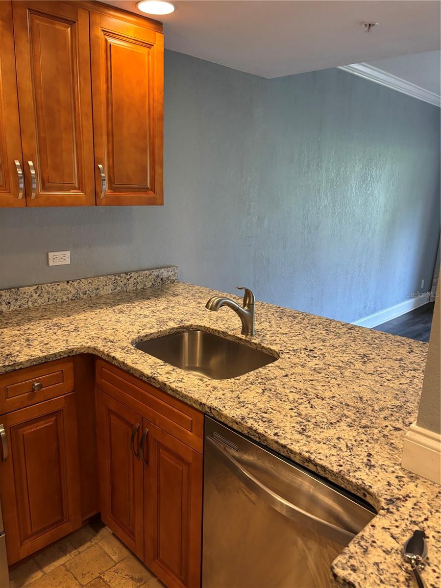 Image 10 of 24 For 36750 Us Highway 19 N 4-117