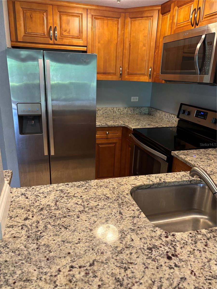 Image 8 of 24 For 36750 Us Highway 19 N 4-117