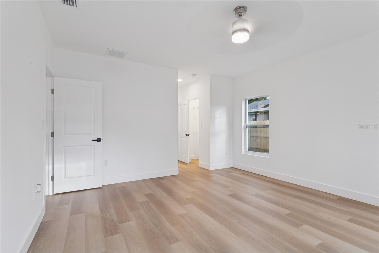 Image 20 of 50 For 1530 12th Avenue S