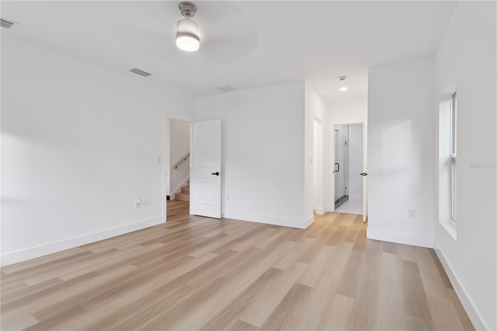 Image 22 of 50 For 1530 12th Avenue S