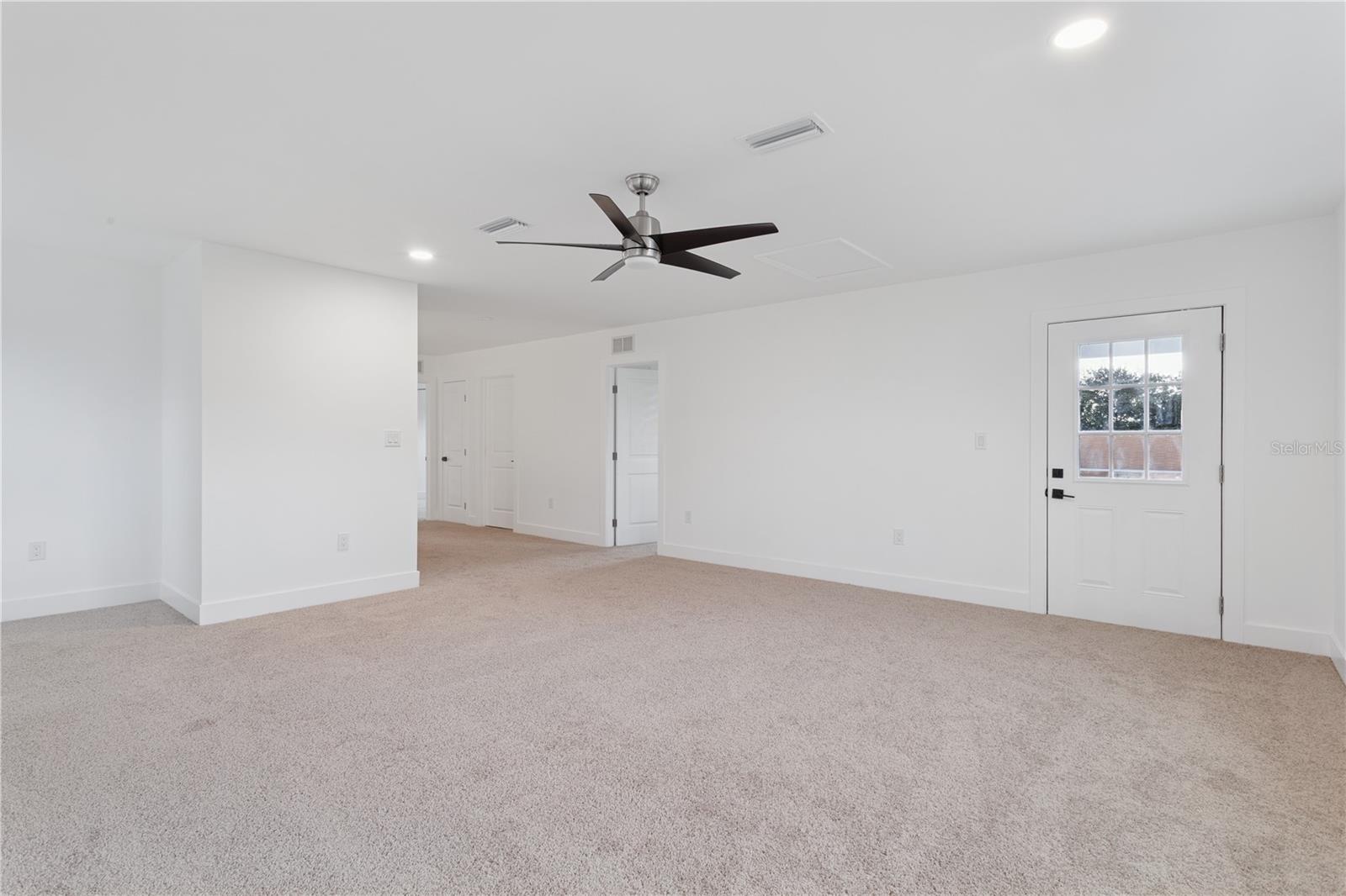 Image 32 of 50 For 1530 12th Avenue S