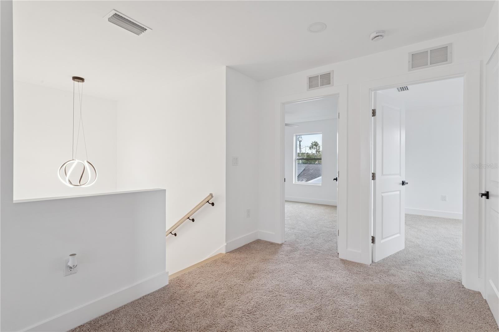 Image 34 of 50 For 1530 12th Avenue S