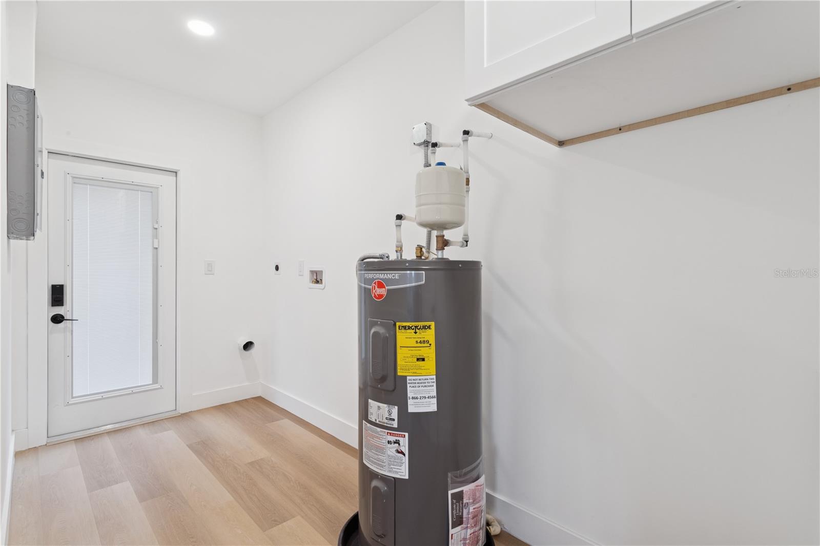 Image 42 of 50 For 1530 12th Avenue S