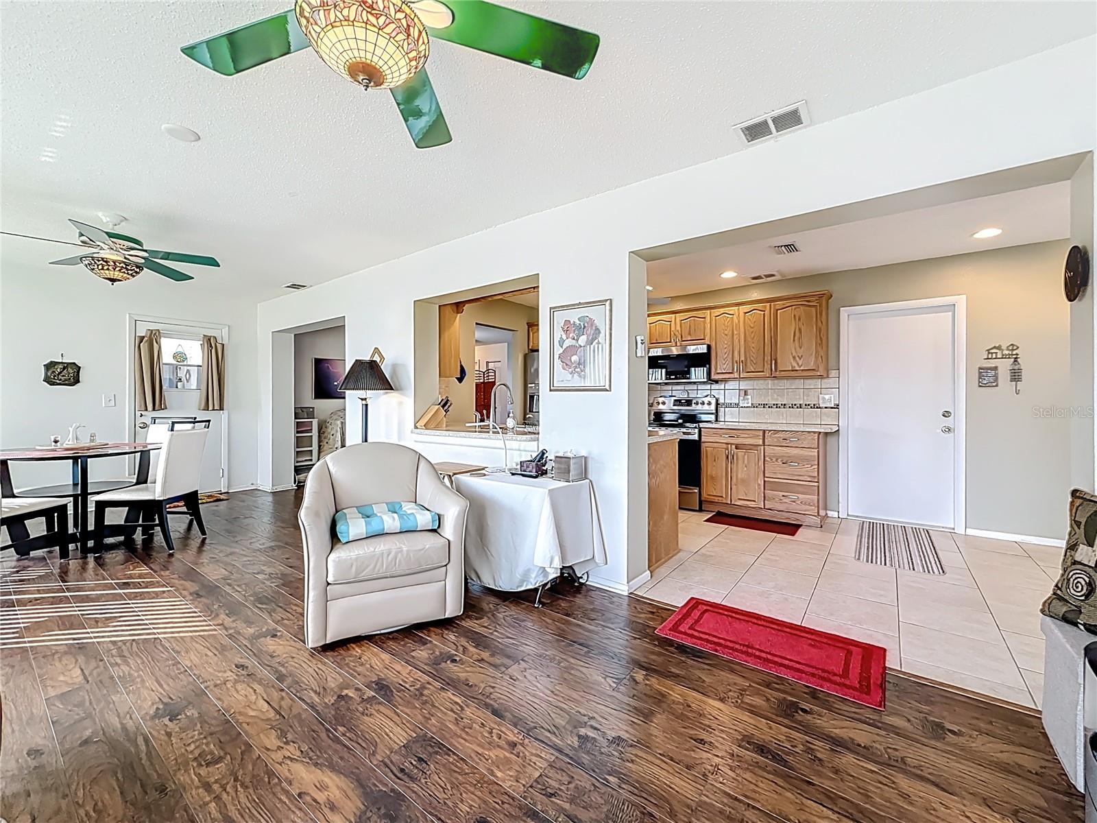 Image 18 of 45 For 9729 36th Way N 4