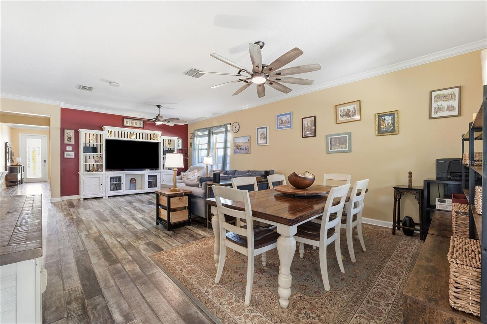 Image 13 of 45 For 21922 Crest Meadow Drive