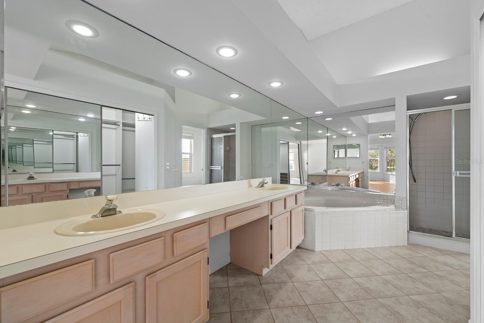 Image 23 of 34 For 1227 Clays Trail