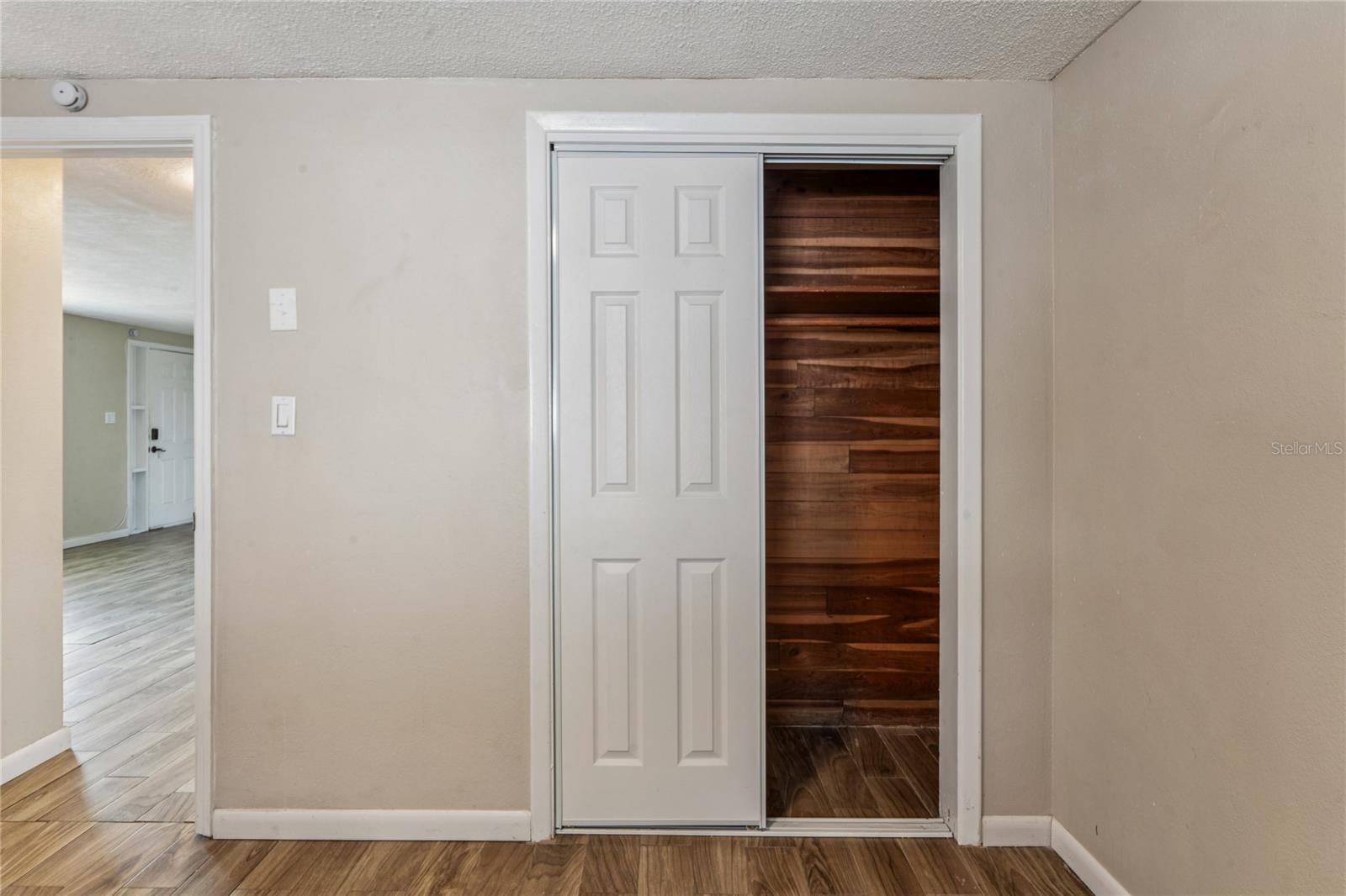 Image 27 of 38 For 4837 Vision Avenue