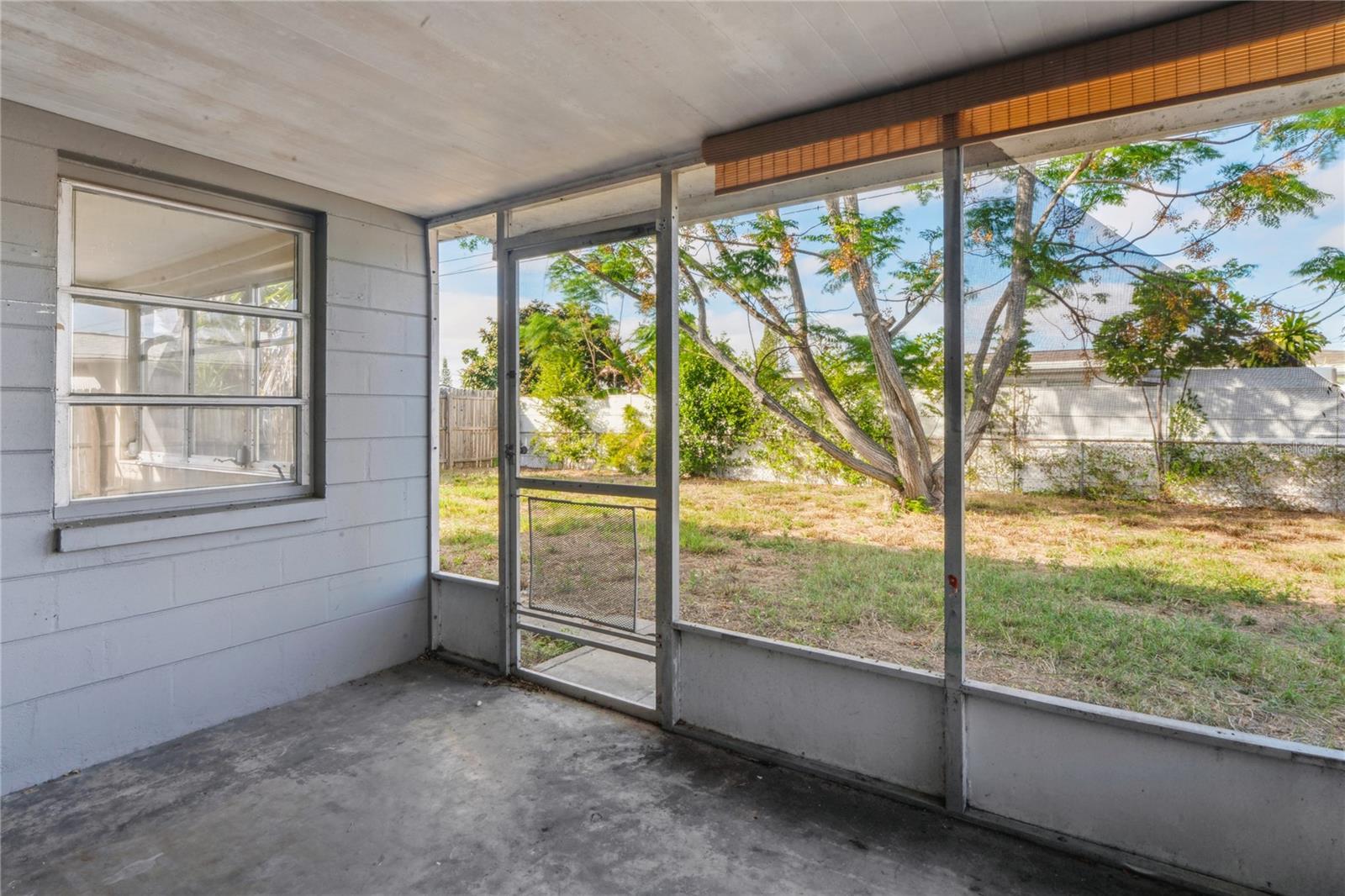 Image 28 of 38 For 4837 Vision Avenue