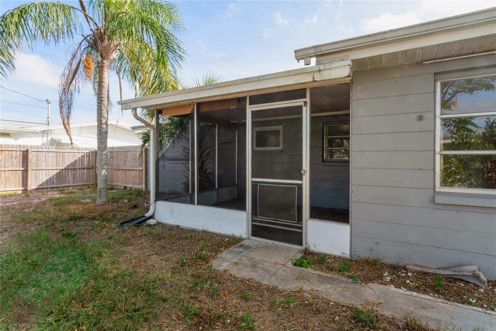 Image 30 of 38 For 4837 Vision Avenue