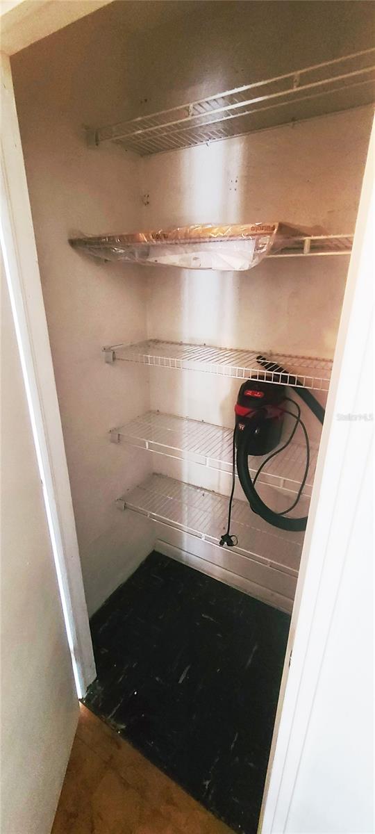 Image 24 of 28 For 210 Linebaugh Avenue