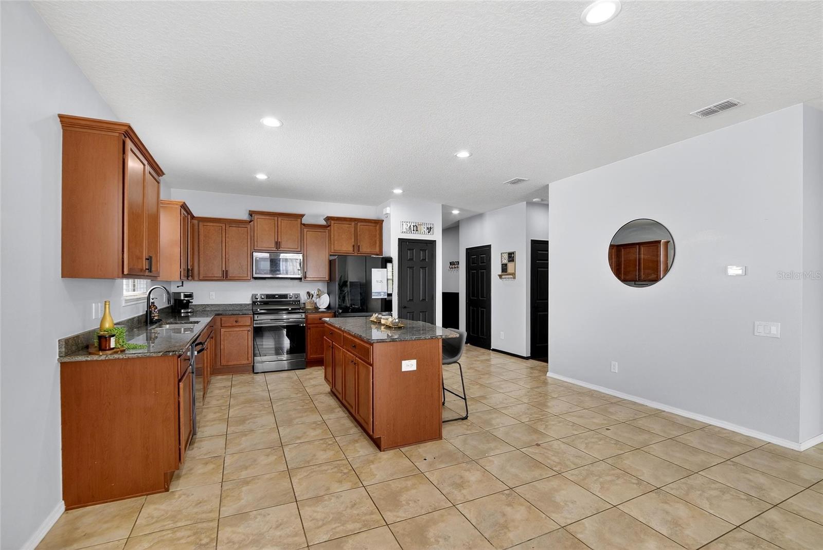 Image 17 of 54 For 653 Petal Mist Lane