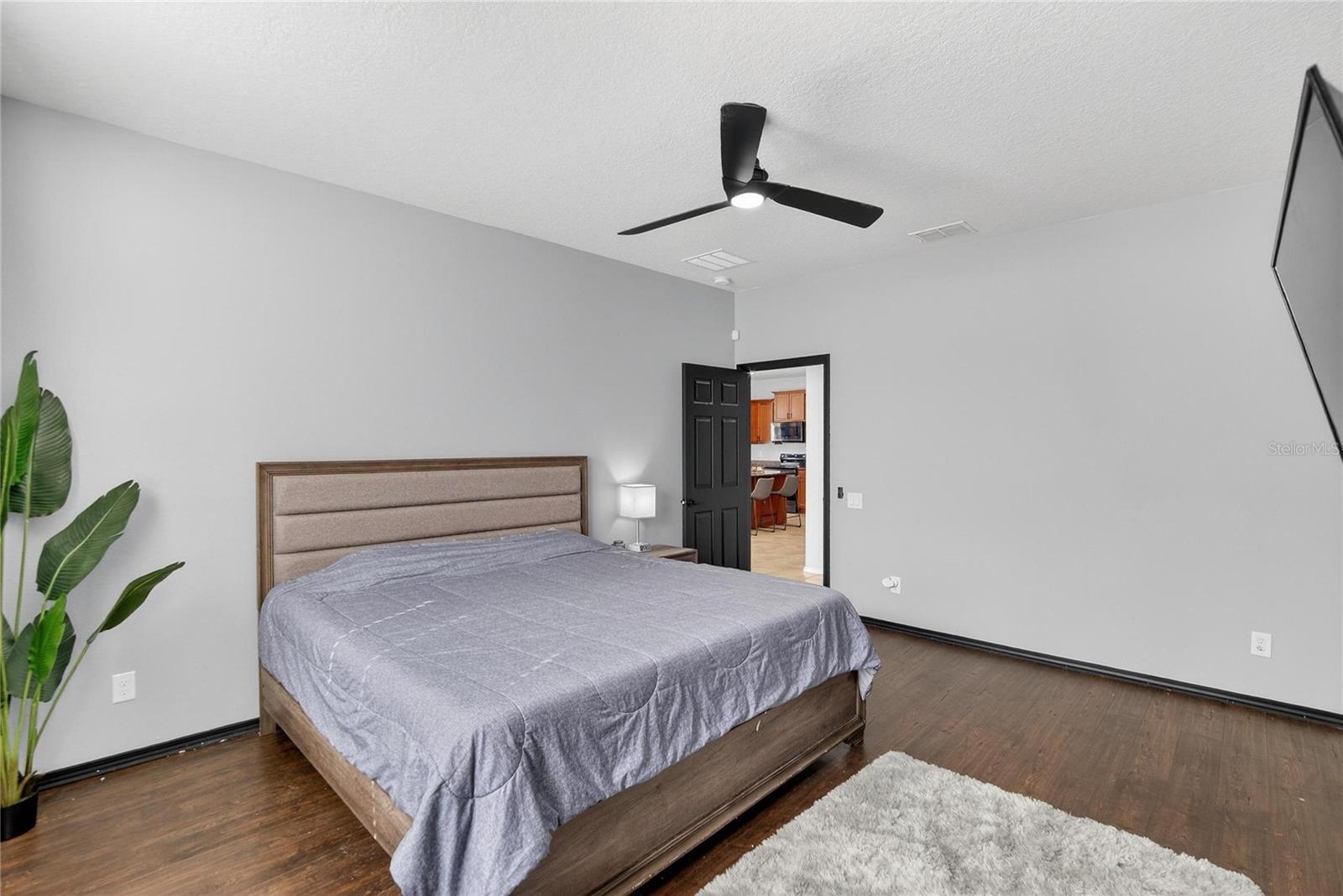 Image 22 of 54 For 653 Petal Mist Lane