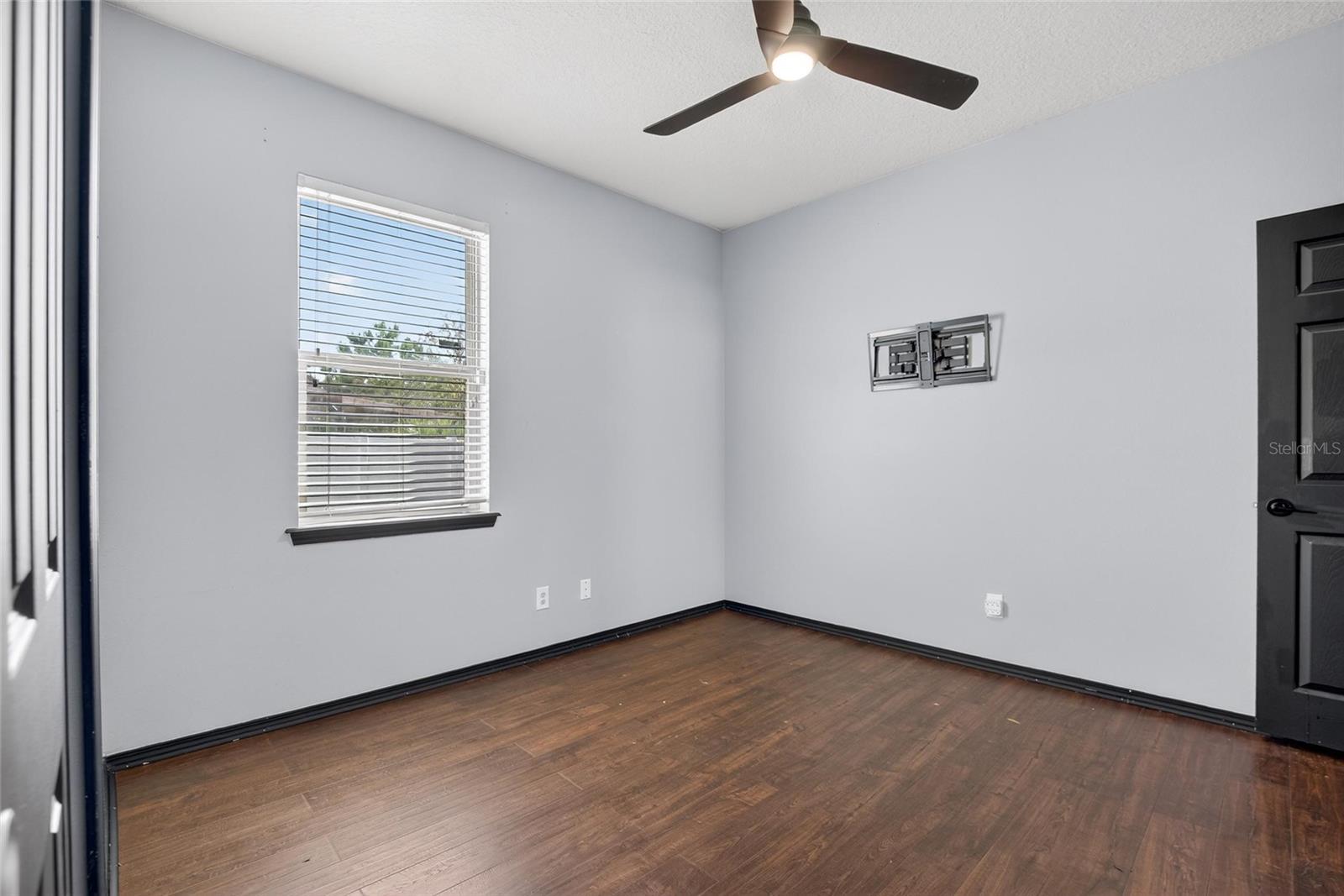 Image 30 of 54 For 653 Petal Mist Lane