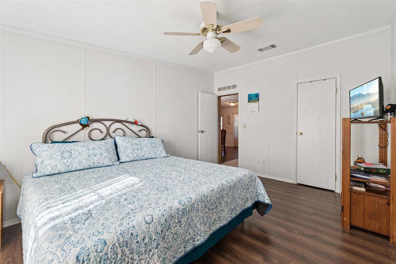 Image 12 of 47 For 294 Cesara Estates Loop