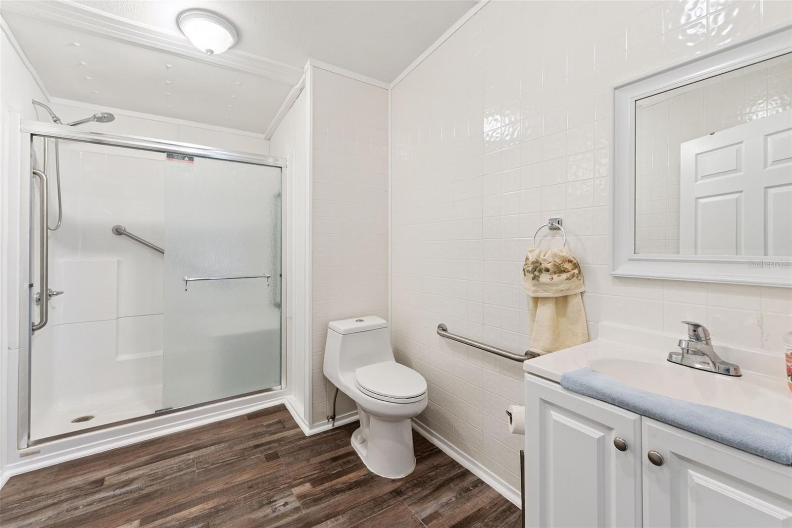 Image 17 of 47 For 294 Cesara Estates Loop