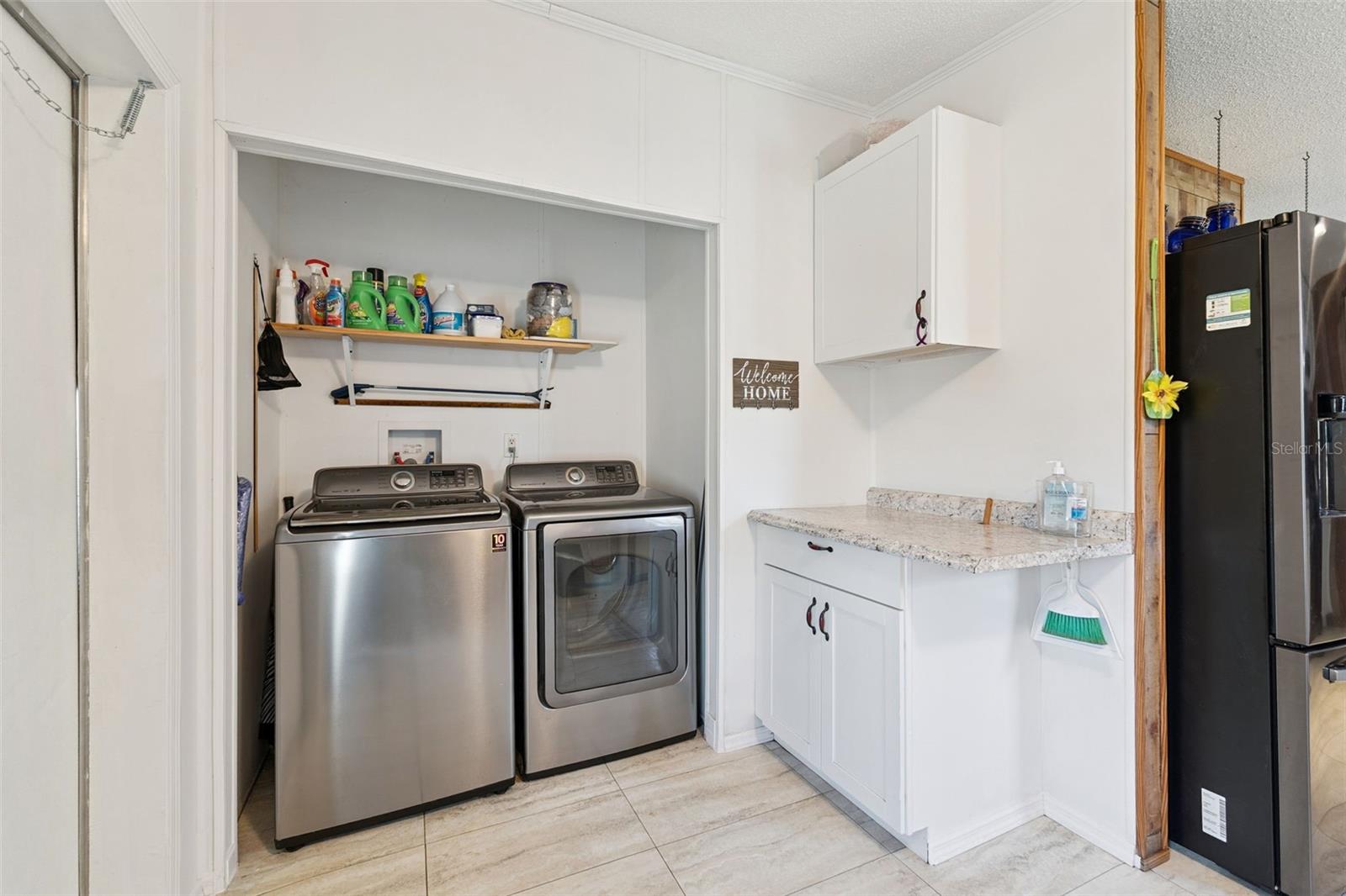 Image 23 of 47 For 294 Cesara Estates Loop