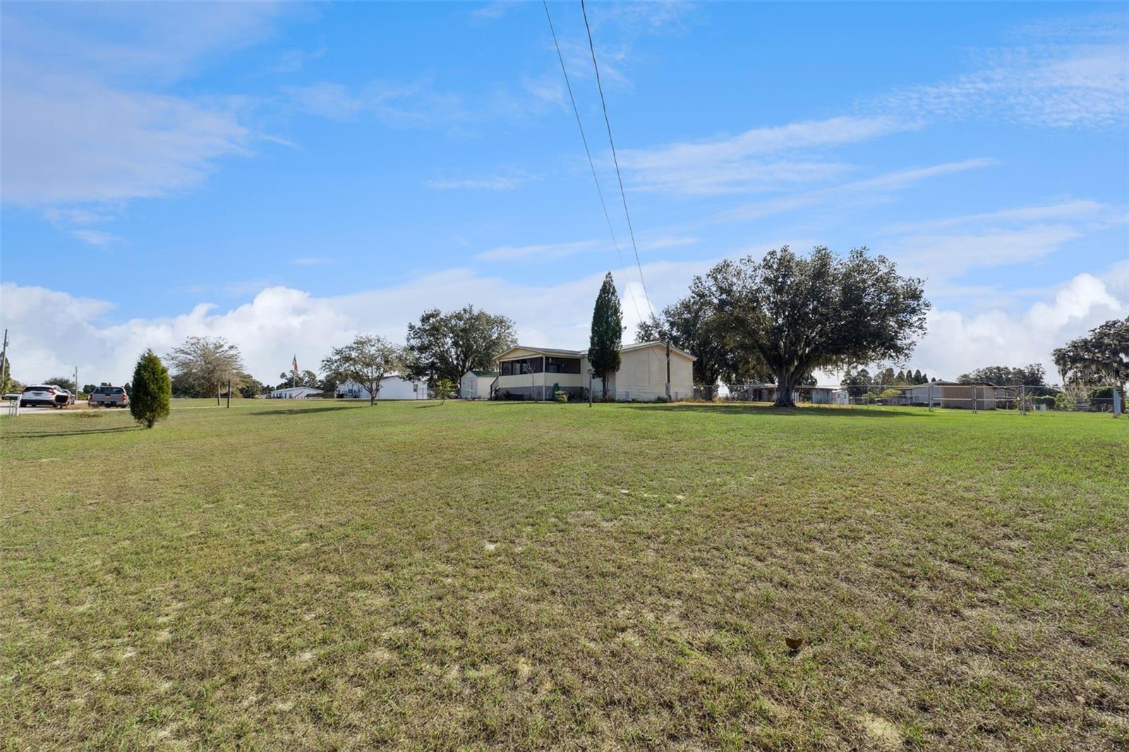 Image 25 of 47 For 294 Cesara Estates Loop