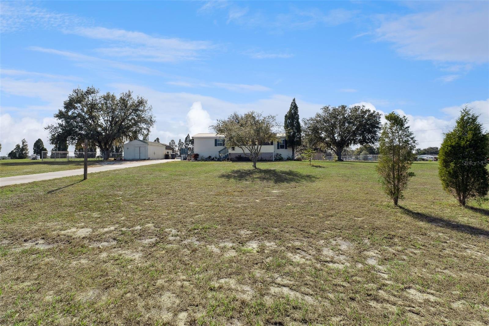 Image 26 of 47 For 294 Cesara Estates Loop