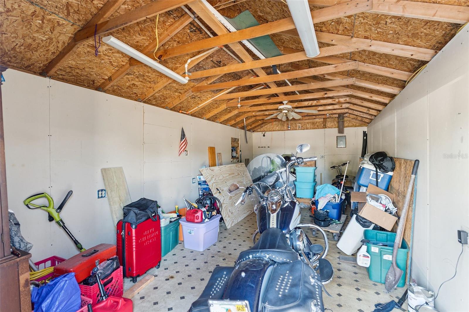 Image 30 of 47 For 294 Cesara Estates Loop