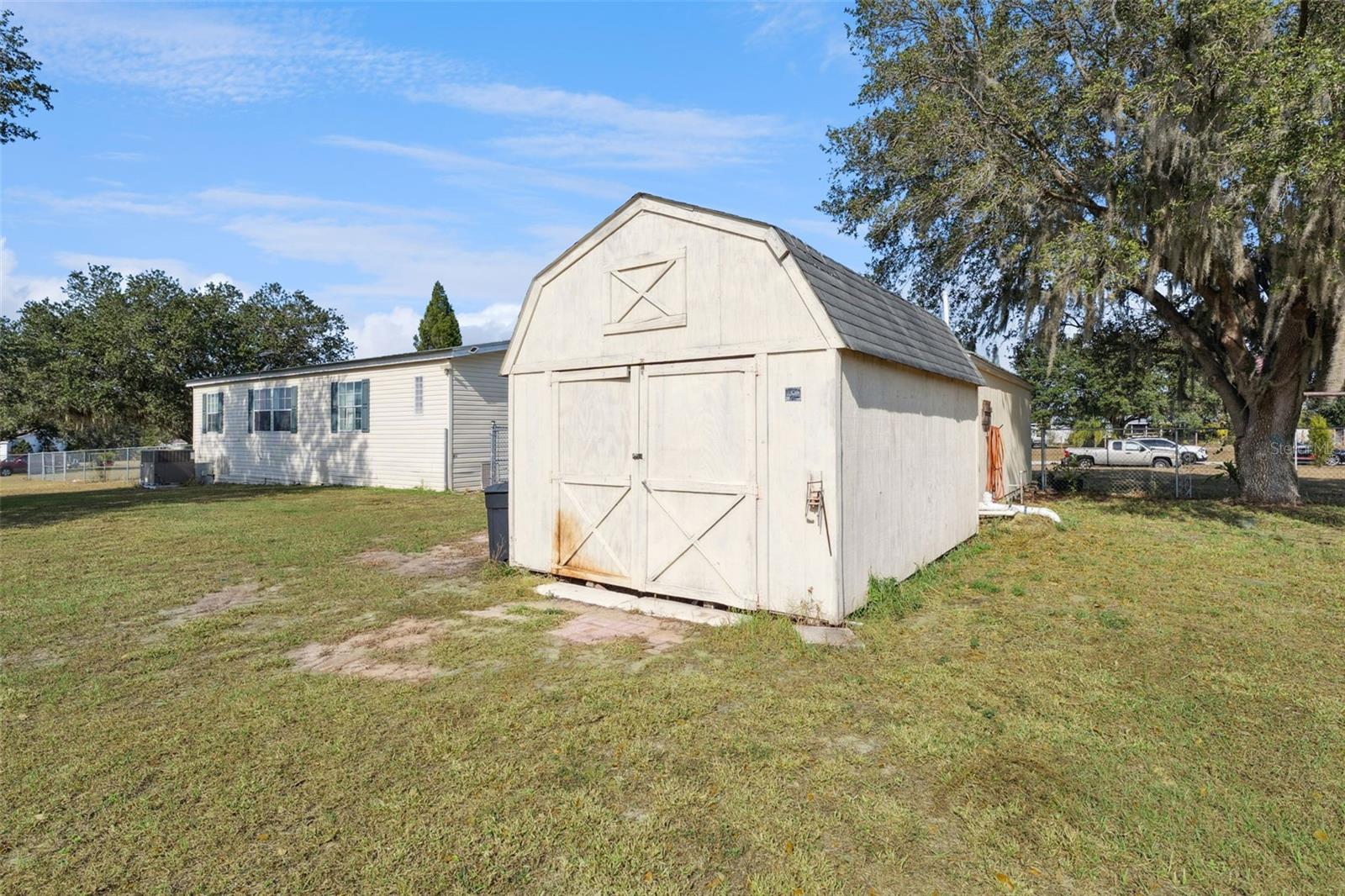 Image 34 of 47 For 294 Cesara Estates Loop