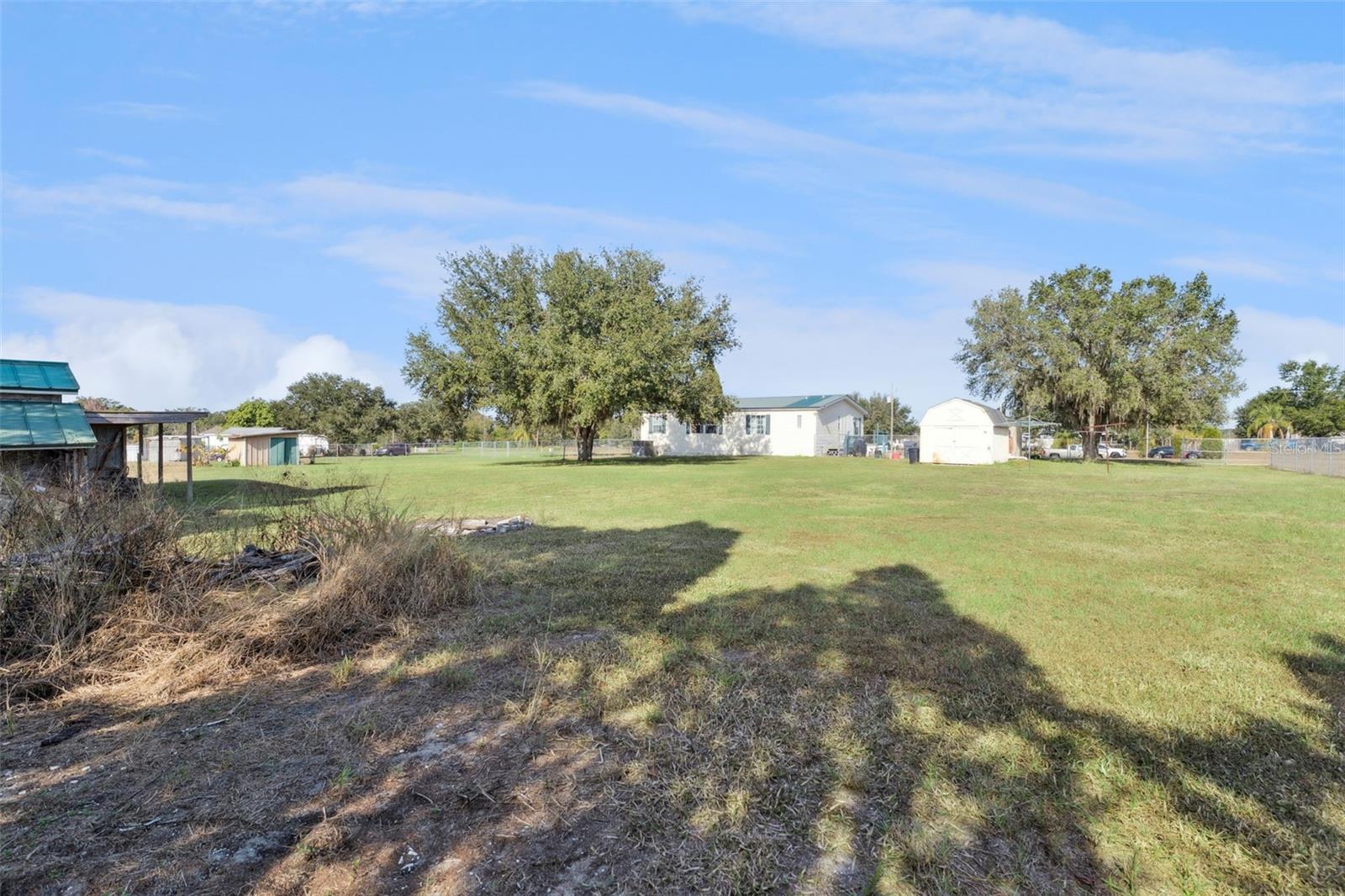 Image 37 of 47 For 294 Cesara Estates Loop