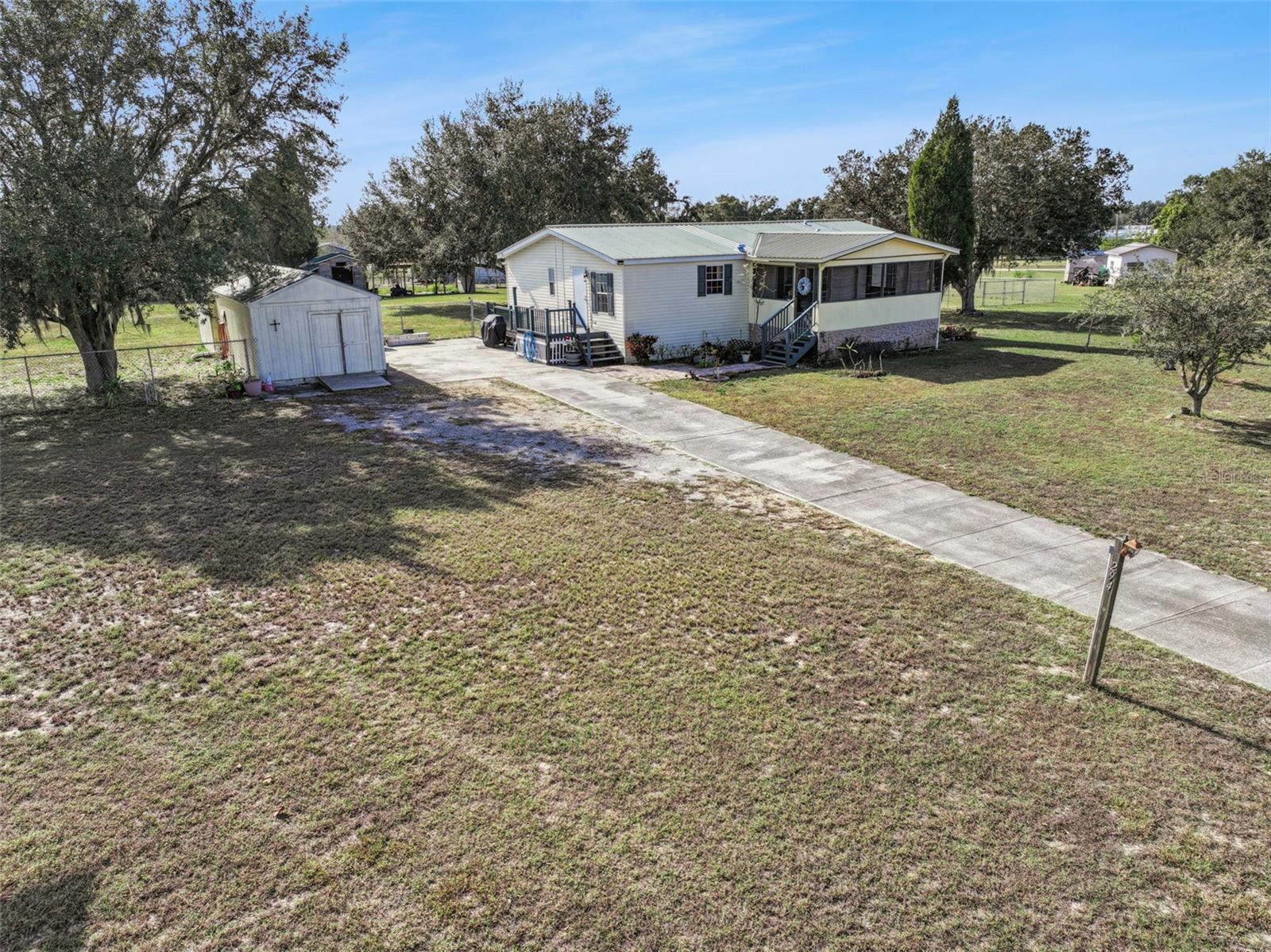 Image 40 of 47 For 294 Cesara Estates Loop