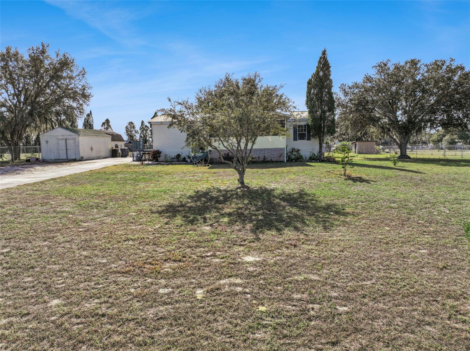 Image 41 of 47 For 294 Cesara Estates Loop