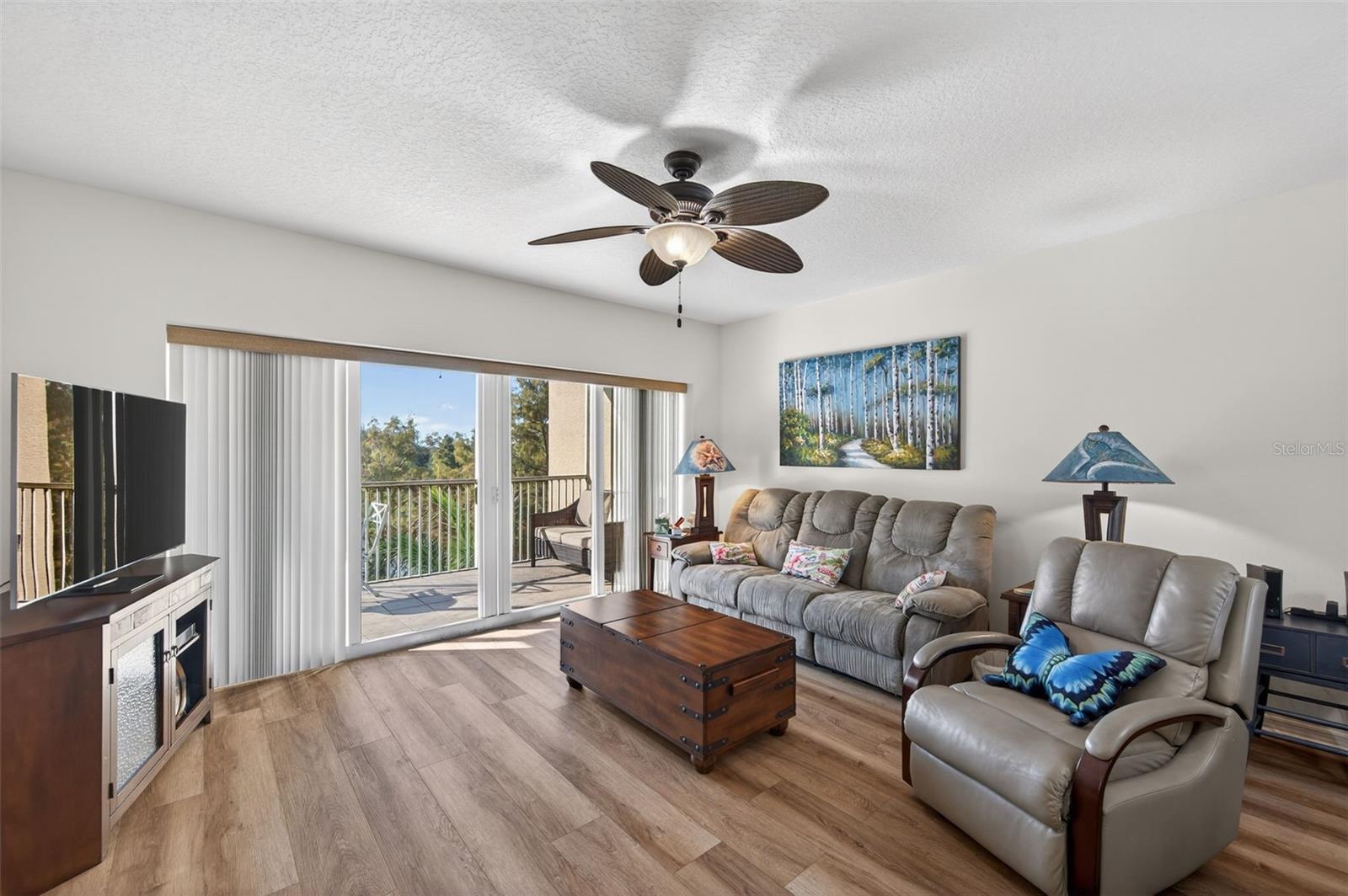 Image 21 of 37 For 960 Starkey Road 2302