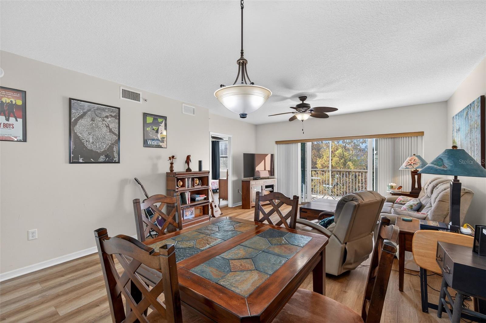 Image 22 of 37 For 960 Starkey Road 2302