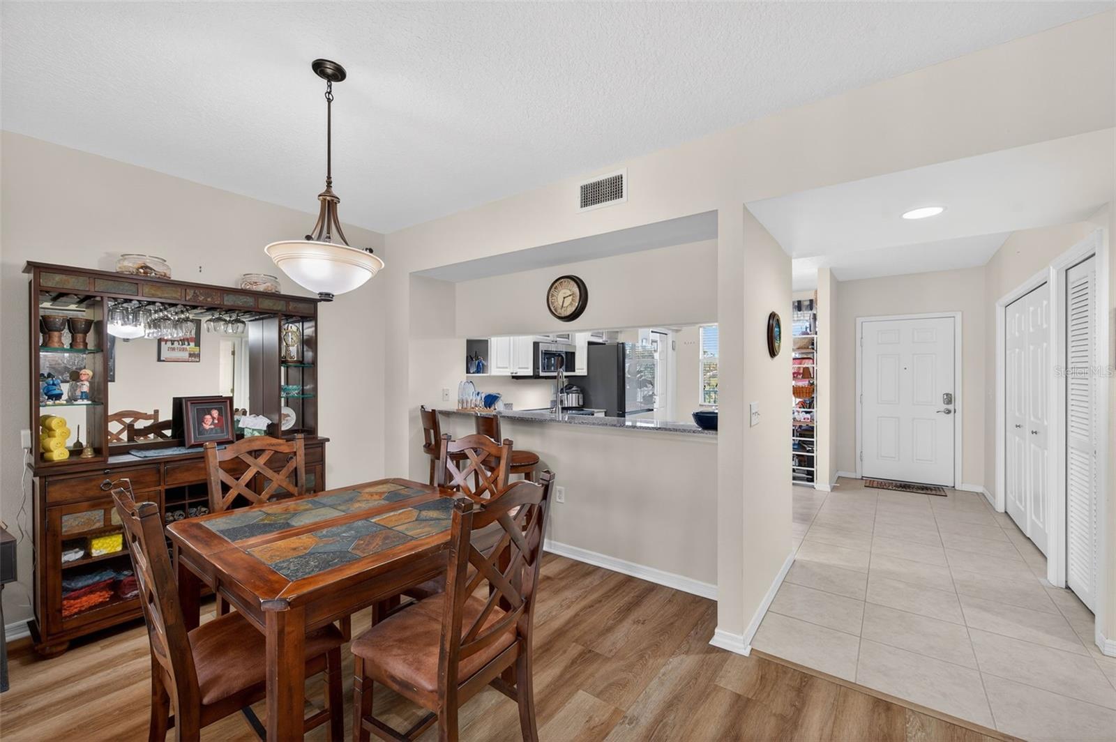 Image 23 of 37 For 960 Starkey Road 2302