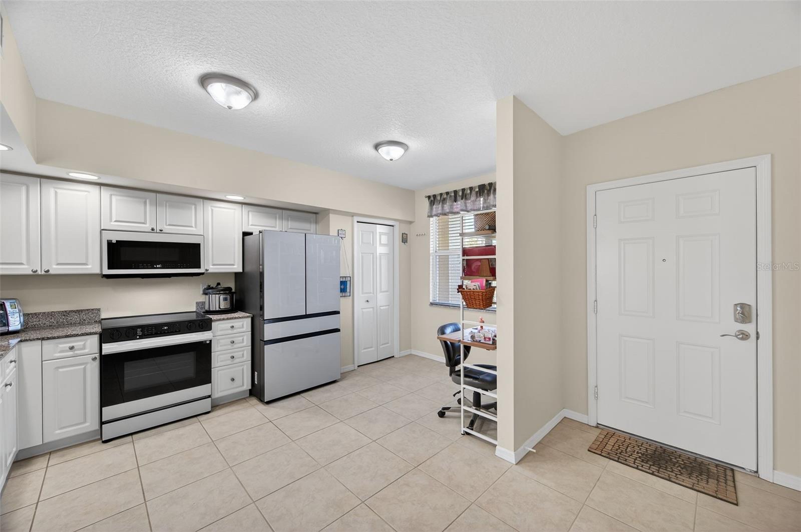 Image 26 of 37 For 960 Starkey Road 2302