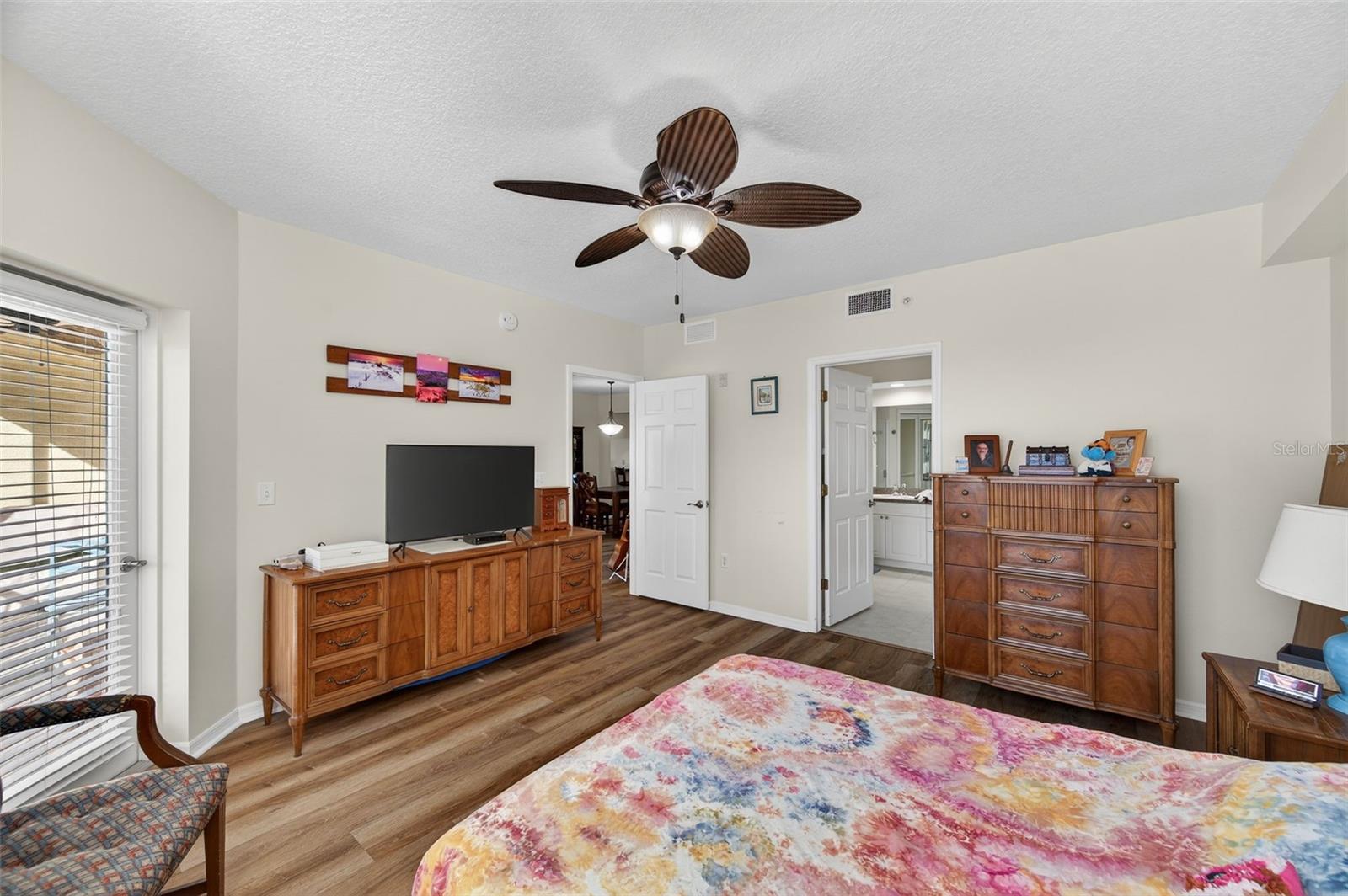 Image 28 of 37 For 960 Starkey Road 2302