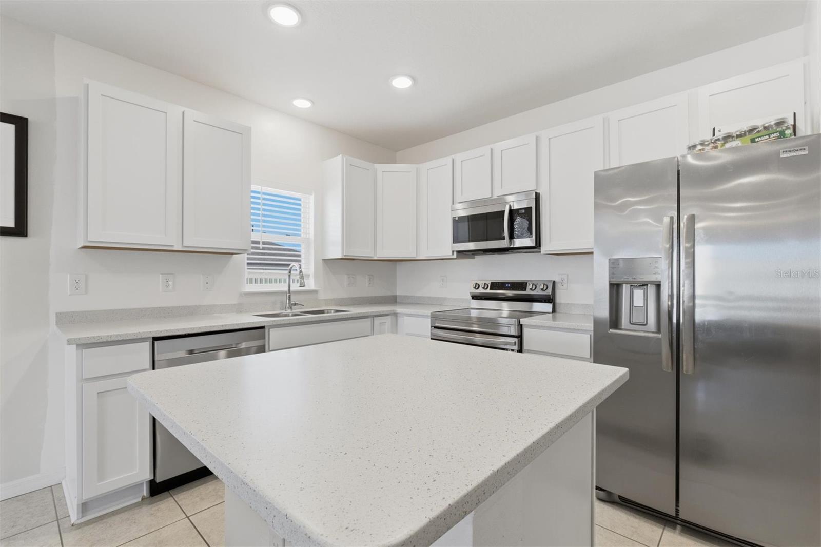 Image 10 of 26 For 5189 Roble Avenue