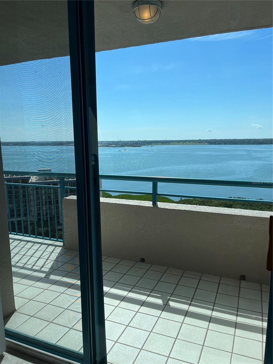 Image 22 of 60 For 1540 Gulf Boulevard 1707