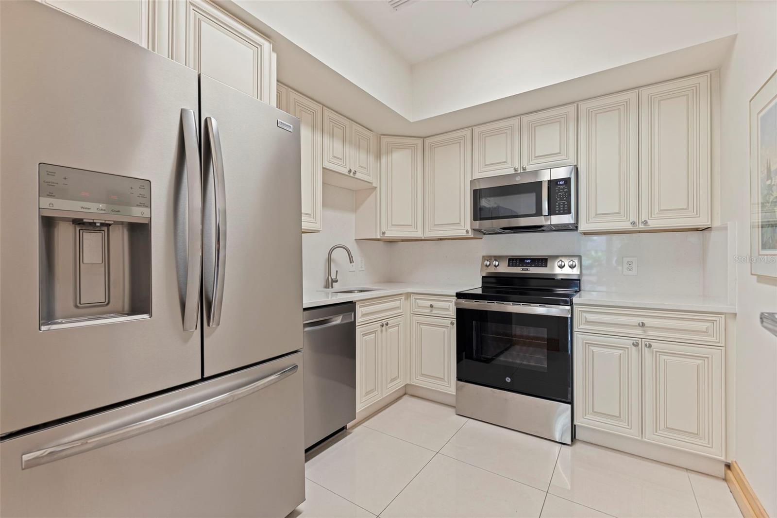 Image 39 of 60 For 1540 Gulf Boulevard 1707