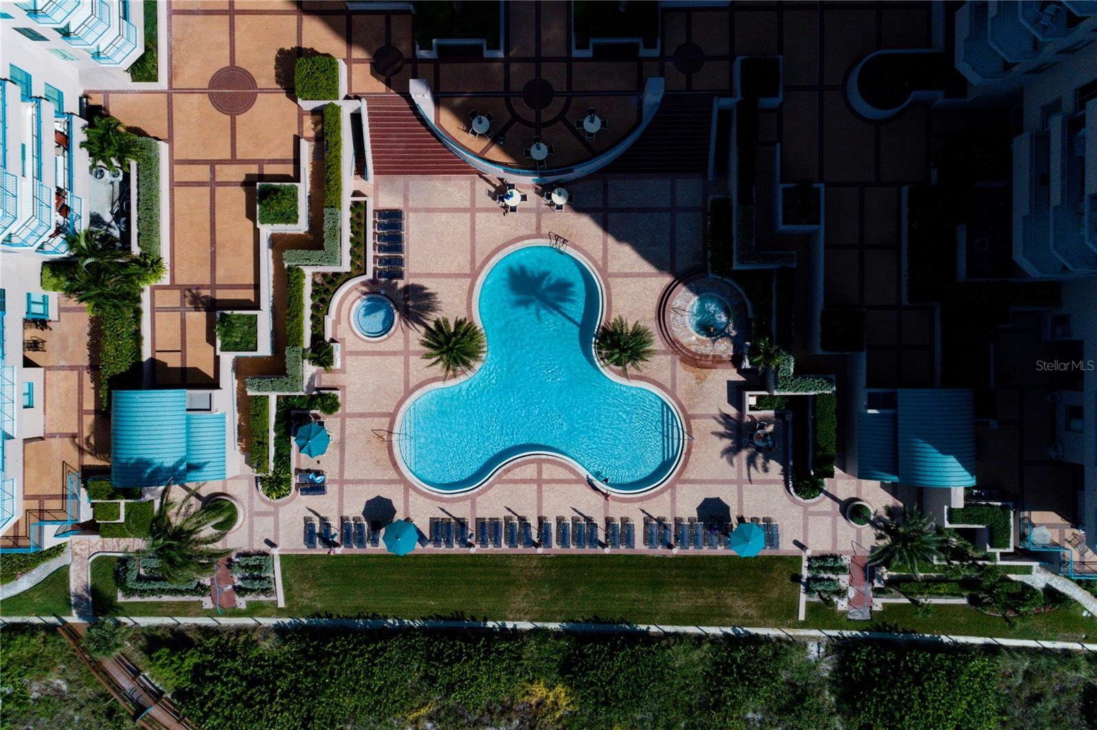 Image 49 of 60 For 1540 Gulf Boulevard 1707