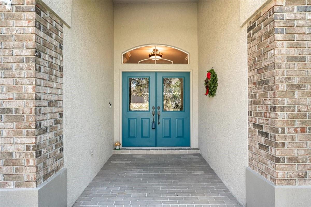 Image 14 of 75 For 13624 Cooper Road