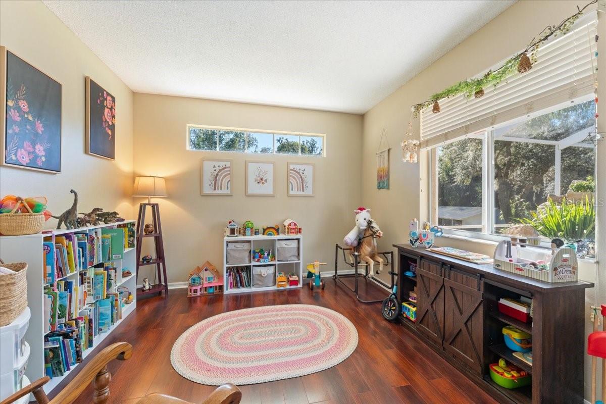 Image 39 of 75 For 13624 Cooper Road