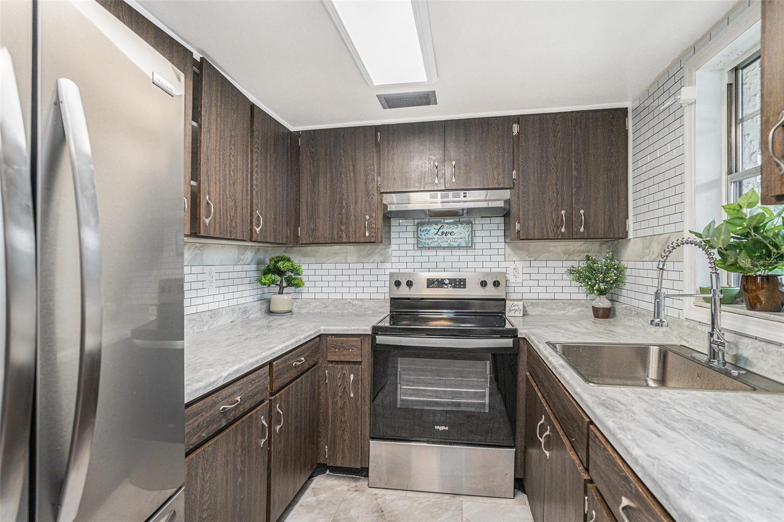 Image 13 of 26 For 5245 Amulet Drive 208