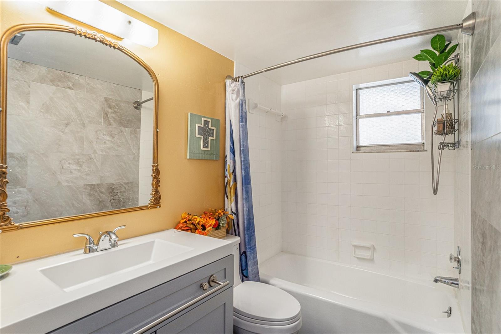 Image 21 of 26 For 5245 Amulet Drive 208