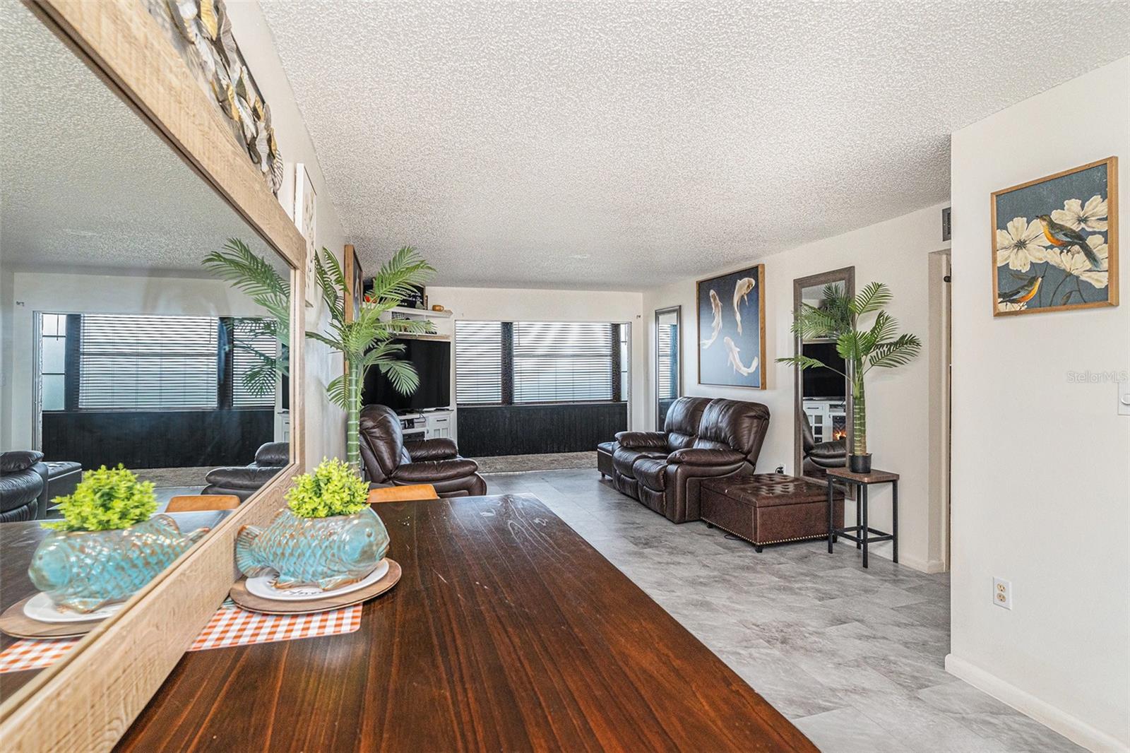 Image 6 of 26 For 5245 Amulet Drive 208