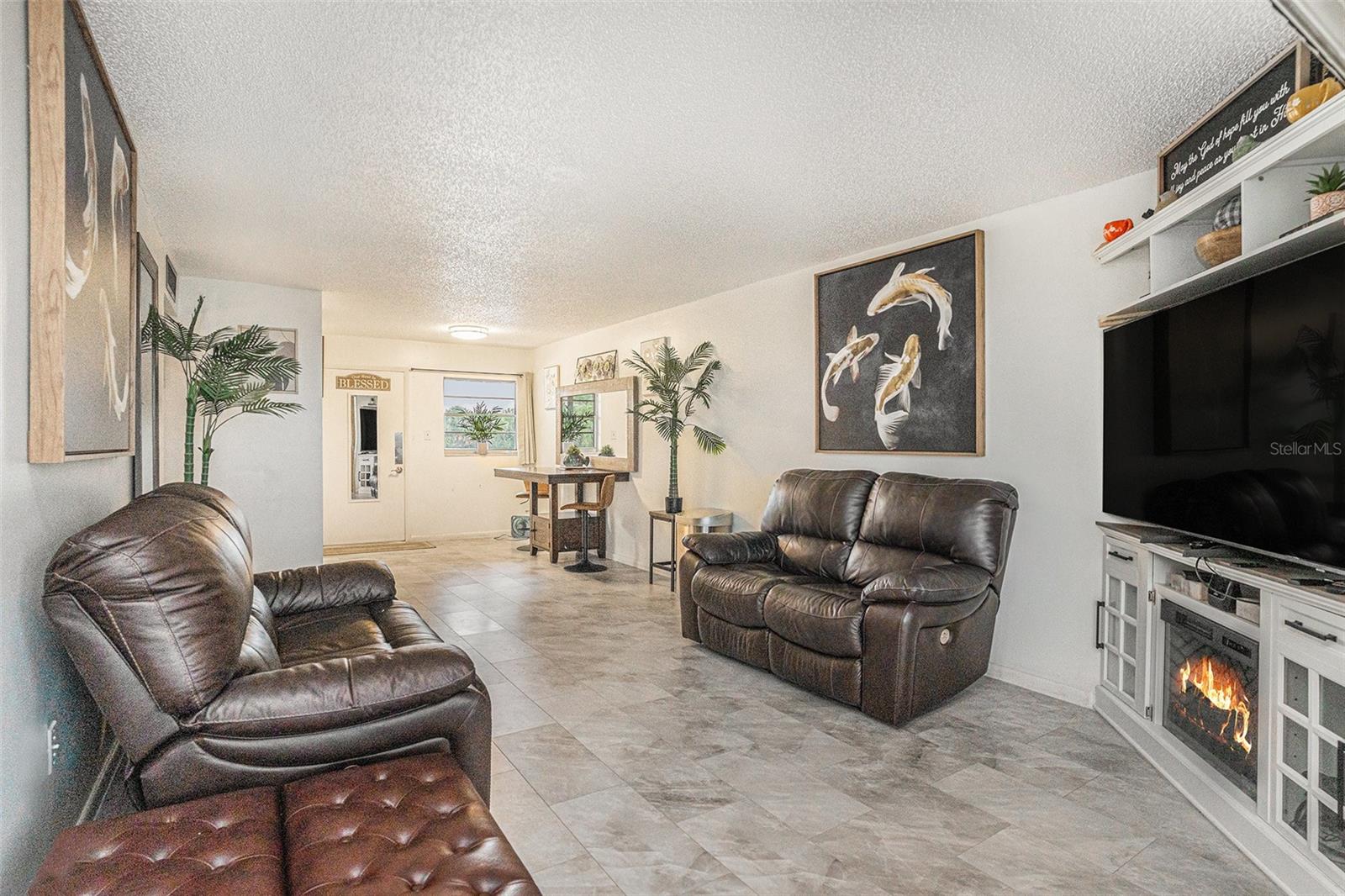 Image 9 of 26 For 5245 Amulet Drive 208