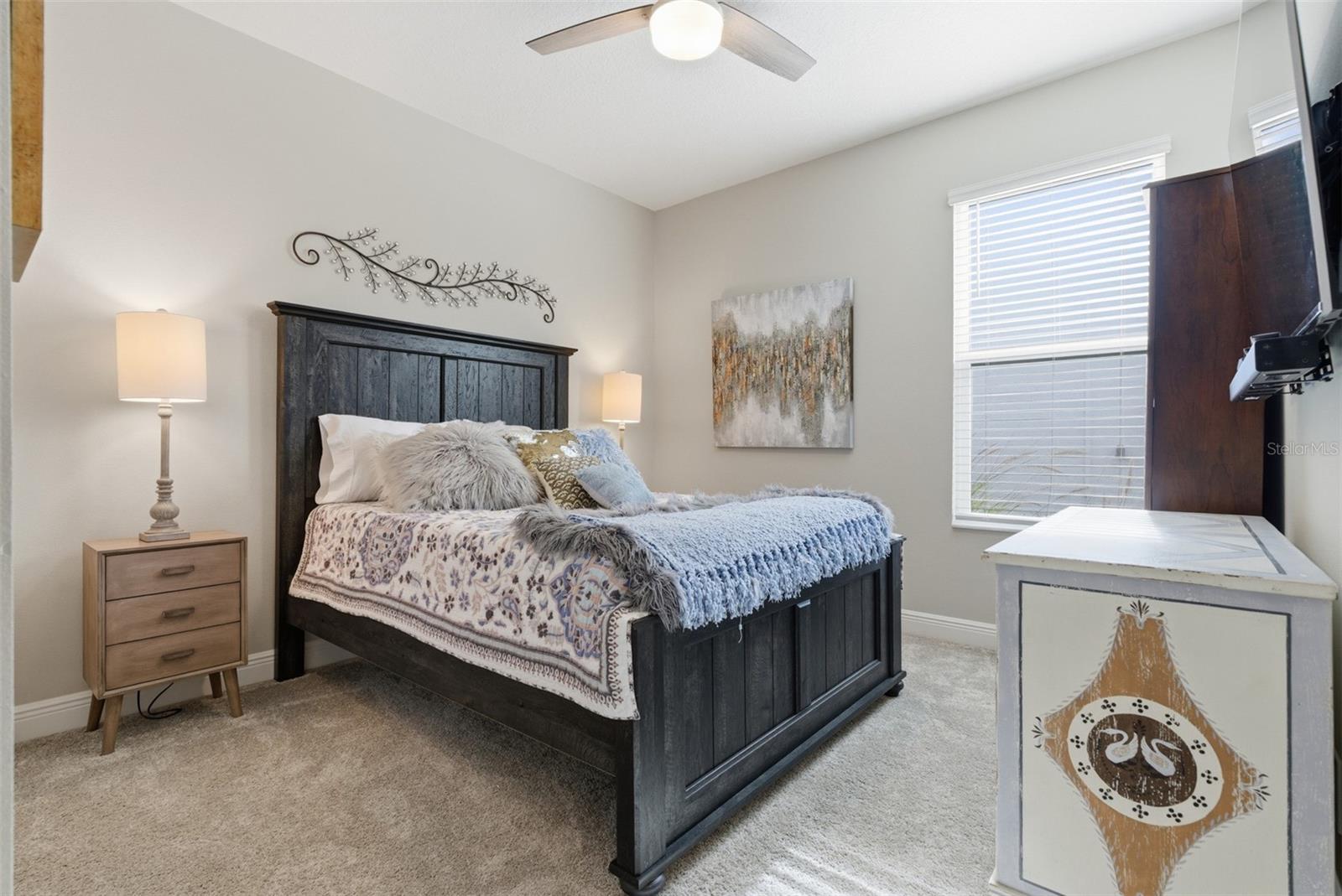 Listing photo id 13 for 8377 Capstone Ranch Drive