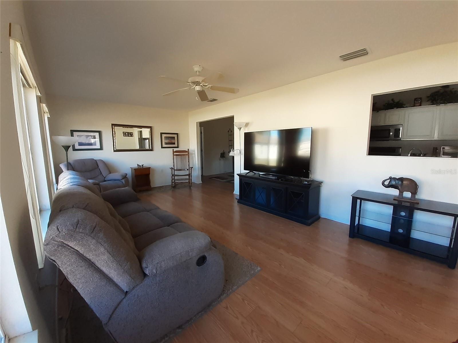 Image 11 of 25 For 11655 140th Lane