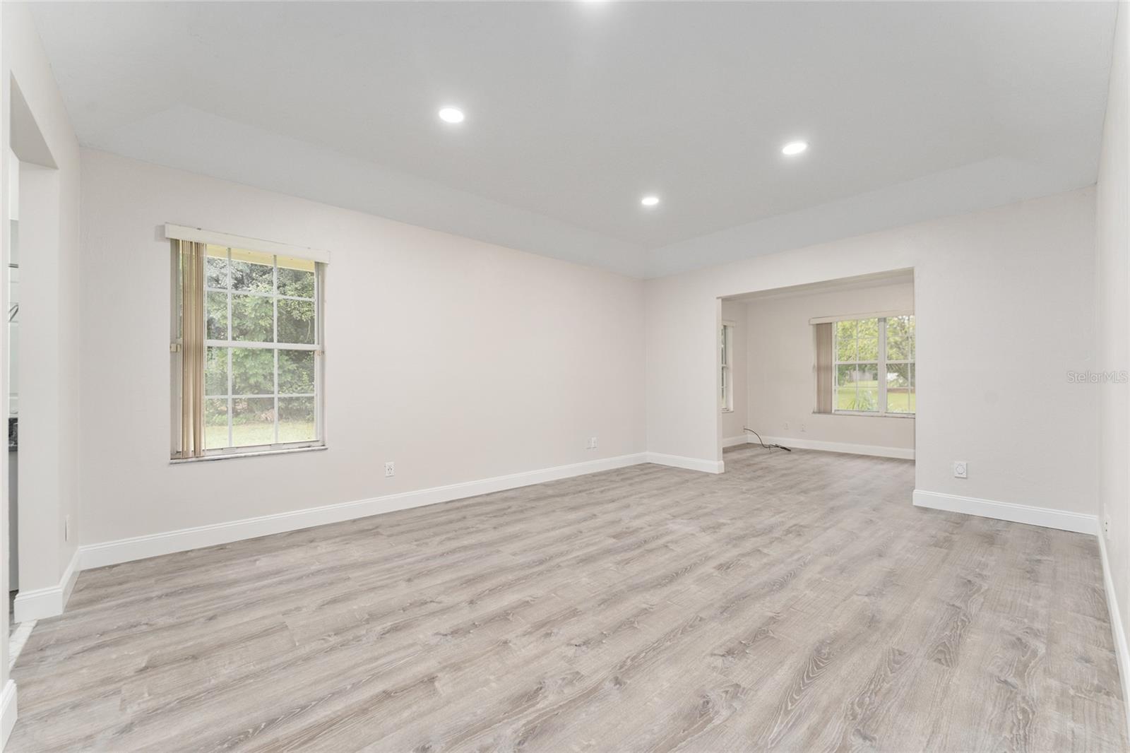 Image 18 of 58 For 4829 60th Terrace