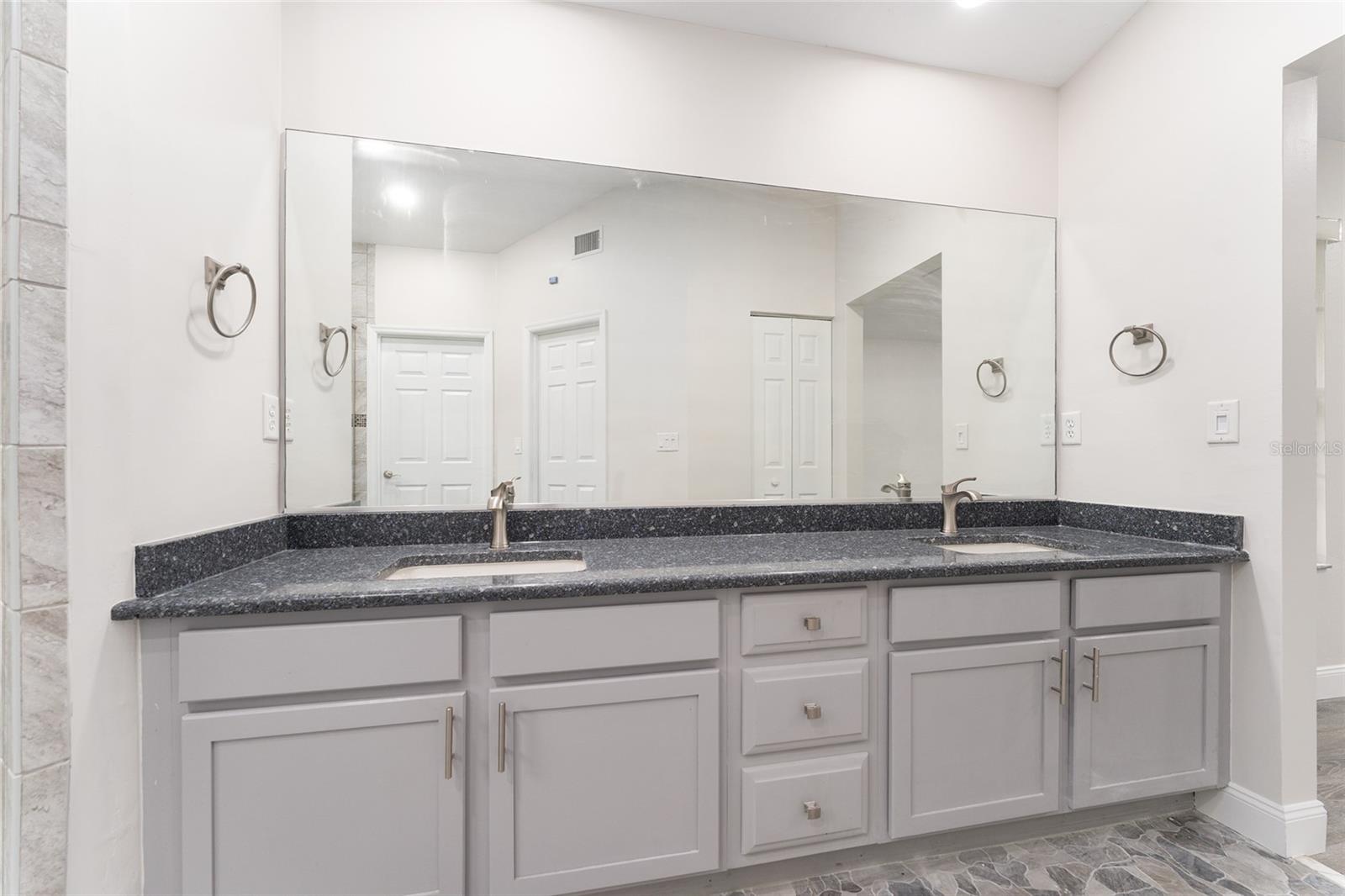 Image 24 of 58 For 4829 60th Terrace